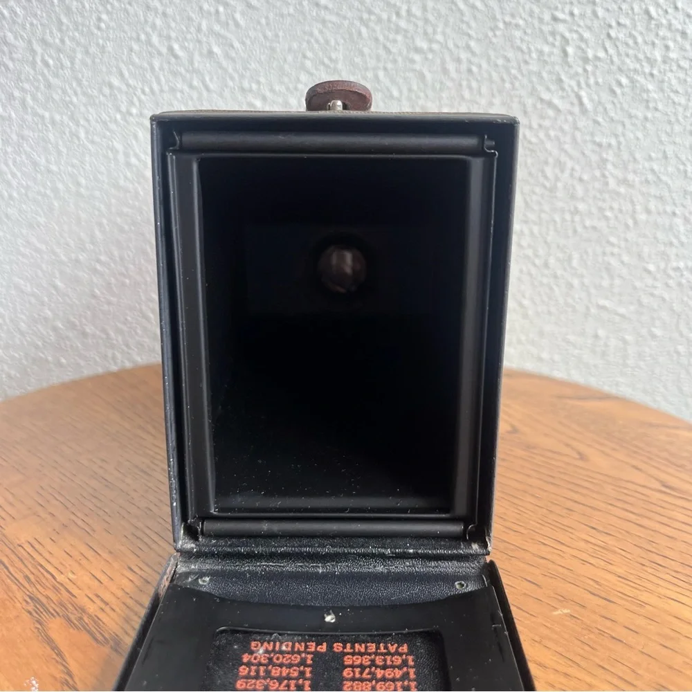Kodak No.2 Brownie Model F camera
